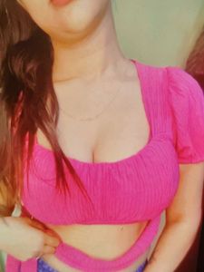 Chic Pink Puff Sleeve Crop Top