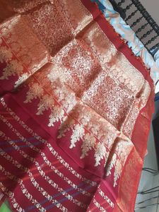 Red pure pattu gold Zarin  Saree
