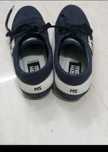 Men's Navy Casual Sneakers