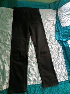 Women Black Regular Fit Jeans