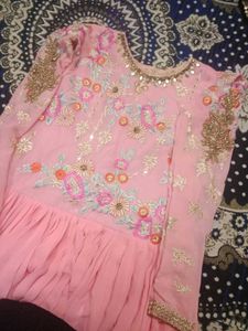 Elegant Pink Embroidered Kurta