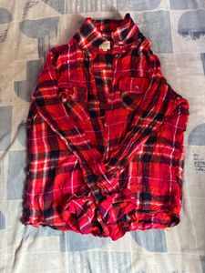 Red Plaid Button-Up Shirt💗
