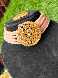 Peach Choker