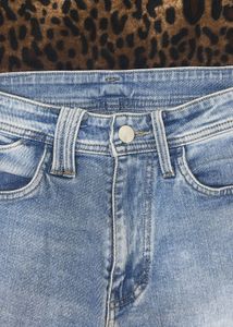 Light Wash Ripped Straight Leg Jeans