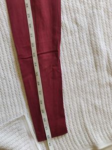 ANORA leggings