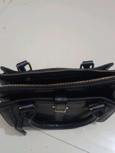 Chic Black Handbag