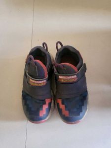 Skechers