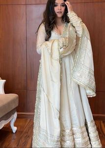 Elegant Anarkali Kurta Set