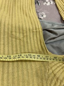 Ribbed Mock Neck Long Sleeve Top