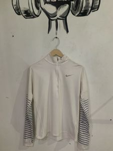 Nike Quarter Zip Pullover (T511)