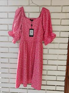 Chic Pink Floral Square Neck Midi Dress