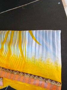 mustard and white sarri