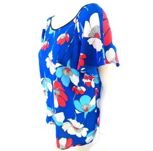 Vibrant Floral Print Short Sleeve Top