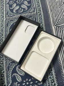 iPhone 13 pro box