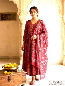 ✨Festive Special Maroon Printed Anarkali Kurta &amp; D