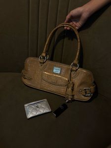 da Milano Stylish Tan Croc Embossed Hobo Bag