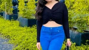 combo of 2 top (Sparkly Black Long Sleeve To