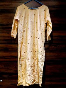 Flower Embroidery Kurta
