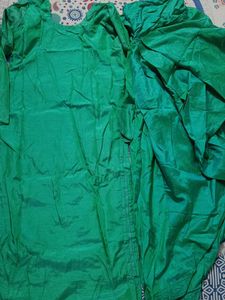 Green Kurta Set with Rose Print