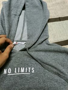 Grey Cropped Hoddie