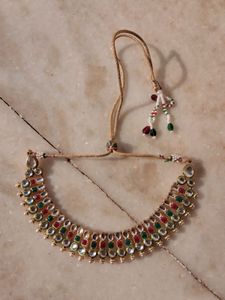 Elegant Kundan Necklace