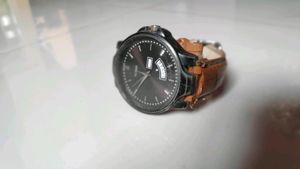 Original Fluid Watch In Used Condition And Battery Is Dead
