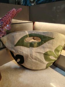 Unique Leaf Design Tote Bag