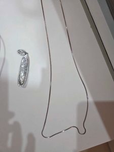 Sparkling Pendant Necklace