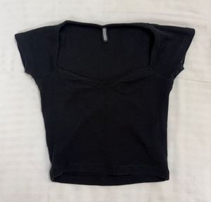 Black Sweetheart Neck Crop top