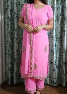 Beautiful Pink Embellished Kurta Set