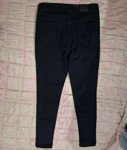 Black Skinny Jeans