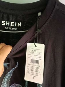 SHEIN Graphic Print T-Shirt