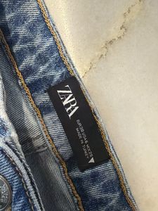 Light Wash Ripped Jeans