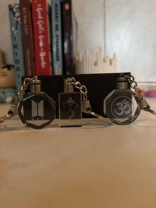 3 set if keychain