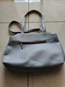 Quilted Handbag one time used look new
