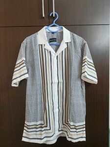 Roar Fox Men's Striped Short Sleeve Resort Shirt