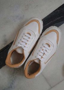 Stylish White &amp; Pink Sneakers
