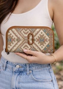 clsso klare  Zip Around Wallet