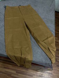 ZARA Comfortable Brown Cargo Pants