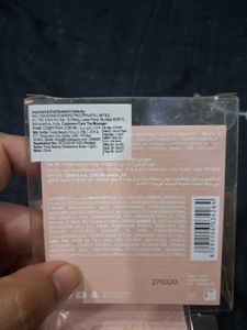 Huda Beauty Nude Light Highlighter