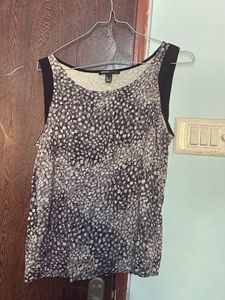 Stylish Abstract Print Sleeveless Top
