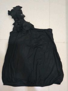 One - Shoulder Chic Black Party top
