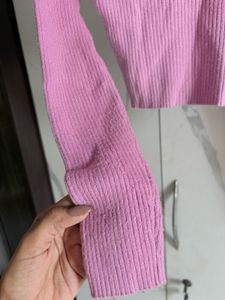 Lilac Ribbed V-Neck Crop Top