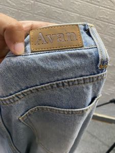 wide leg baggy jeans
