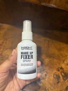 Insight Make Up Fixer Spray
