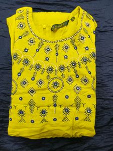 Avaasa Pretty Kurti 😎