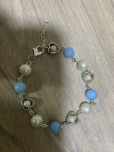 blue and white heart bracelet 💙🤍