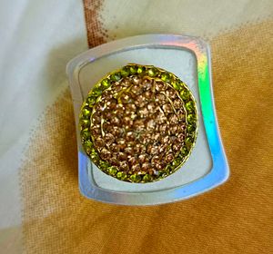 Sparkling Fashion Ring