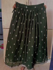 Stunning Emerald Green Embroidered Lehenga Choli