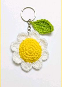 Handmade Crochet Daisy Keychain